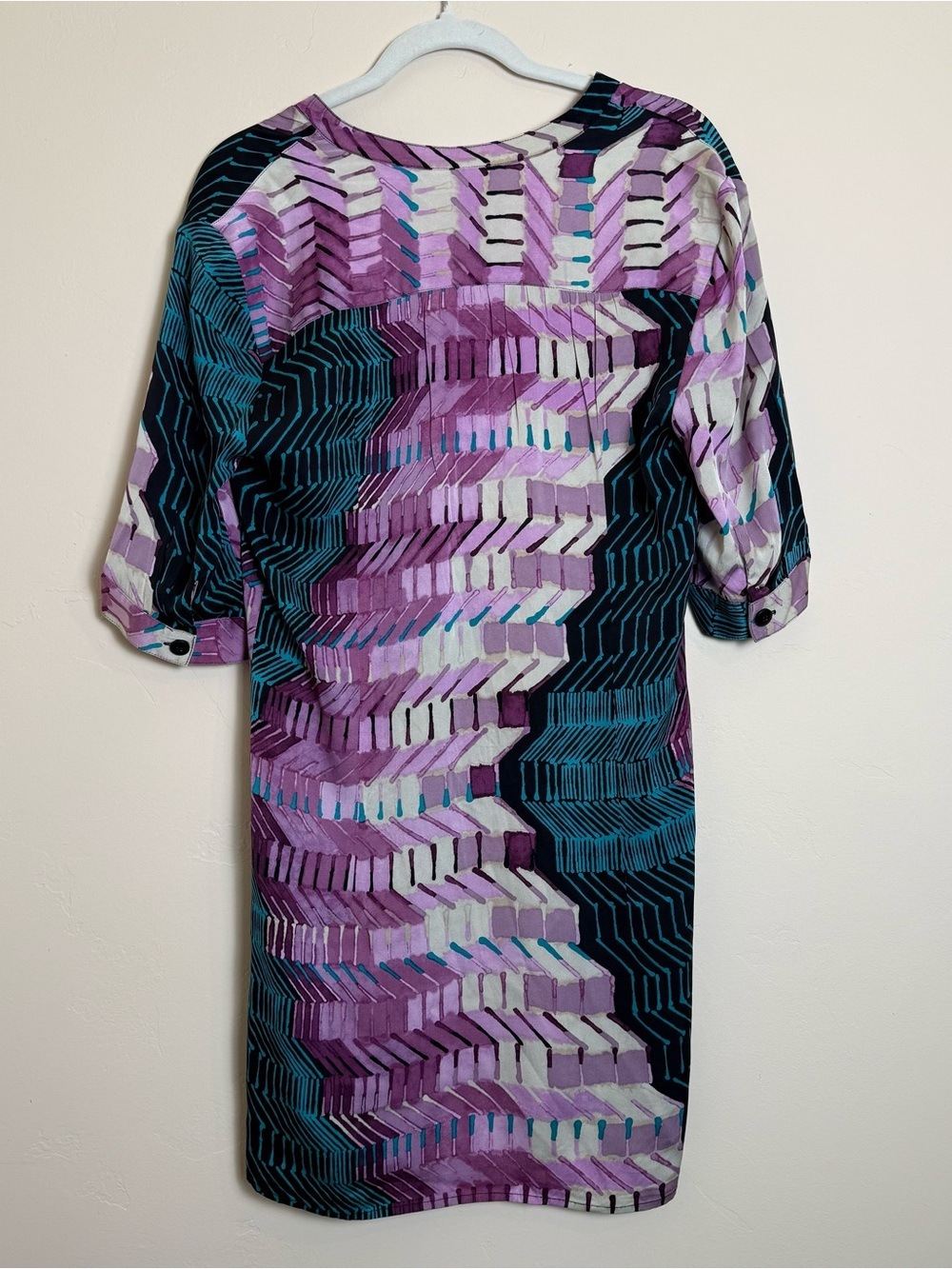 Tucker Abstract Chevron Tunic Purple, Teal Black Silk Blend Women’s top size L - Picture 2 of 7